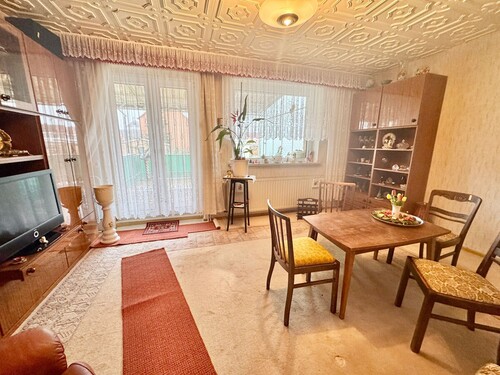 Wohnzimmer - 3 Zimmer Reihenmittelhaus zum Kaufen in Neubrandenburg