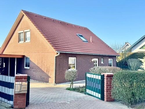 Hausansicht Straßenseite - 