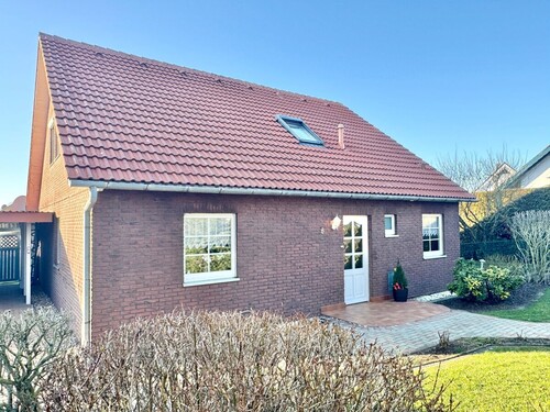 Hausansicht Straßenseite - 5 Zimmer Einfamilienhaus zum Kaufen in Holldorf OT Rowa