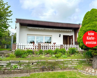 HORN IMMOBILIEN ++ gepflegter Bungalow in ruhiger Lage mit Carport bei Neubrandenburg - Riepke/Cammin