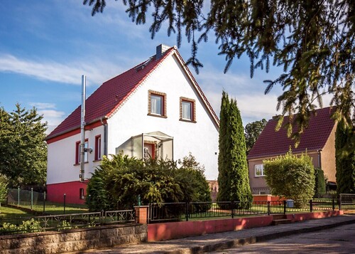 Straßenansicht - 5 Zimmer Einfamilienhaus zum Kaufen in Burg Stargard