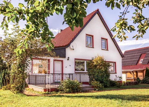 Rückseite mit Terrasse - Einfamilienhaus mit 100,00 m² in Burg Stargard zum Kaufen