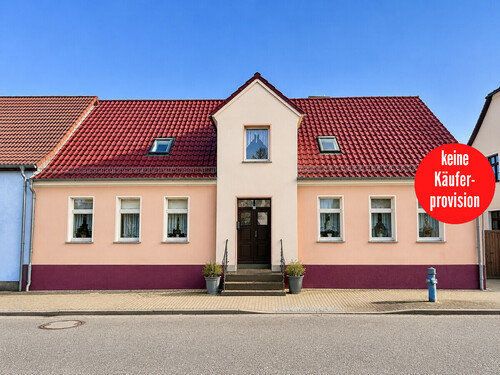 Einfamilienhaus in Brüssow - HORN IMMOBILIEN ++ großes Einfamilienhaus in Brüssow bei Löcknitz