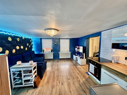 Wohnzimmer mit Küche - Doppelhaushälfte mit 70,00 m&sup2; in Gartz (Oder) / Hohenreinkendorf zum Kaufen