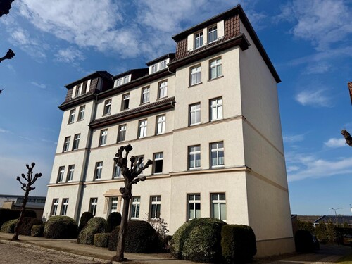 Mehrfamilienhaus - 30 Zimmer Mehrfamilienhaus, Wohnhaus zum Kaufen in Neustrelitz