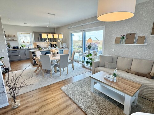 Wohnzimmer - 5 Zimmer Einfamilienhaus in Lindetal