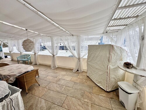 überdachte Terrasse - 