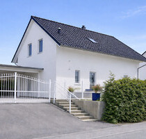 HORN IMMOBILIEN ++ Neustrelitz großes tolles Einfamilienhaus mit vielen Extras auf großem Grundstück