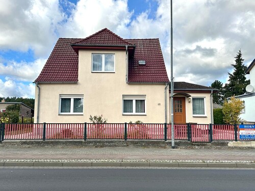 Hausansicht - 6 Zimmer Einfamilienhaus zum Kaufen in Eggesin