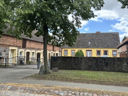 Straßenansicht - 