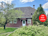 Hausansicht vom Grundstück - HORN IMMOBILIEN ++ Einfamilienhaus in Warlin bei Neubrandenburg