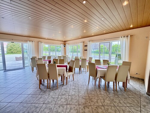 Gästeraum - Gaststätte, Restaurant, Lokal in Krackow zum Kaufen