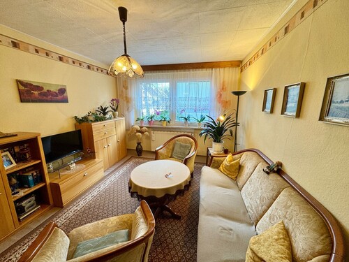 Wohnzimmer - 5 Zimmer Einfamilienhaus in Strasburg