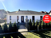 Hausansicht - HORN IMMOBILIEN ++ Einfamilienhaus im Bungalowstil in Rossow bei Pasewalk, Energieklasse A, Bj. 2017