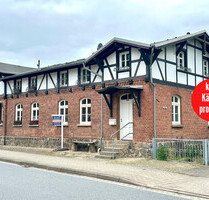 HORN IMMOBILIEN ++ charmantes Zweifamilienhaus in Klein Helle, nur 15 min bis Neubrandenburg