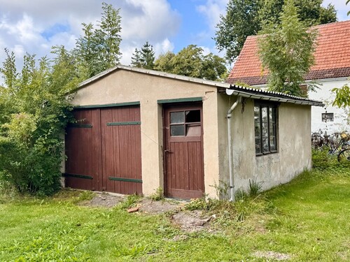 Garage - 