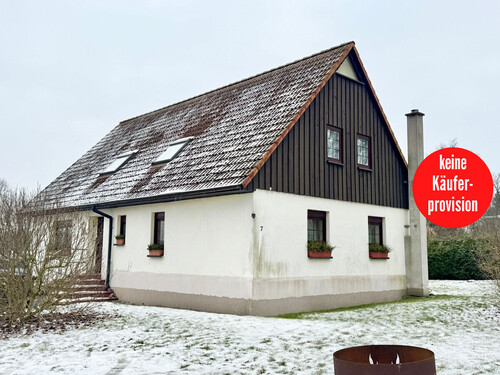 Hausansicht - HORN IMMONILIEN ++ großes Haus, großes Grundstück in einer ruhigen Lage in Cölpin bei Neubrandenburg