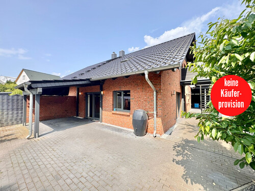 überdachte Terrasse - HORN IMMOBILIEN ++ RESERVIERT! Ueckermünde tolles Einfamilienhaus in zentraler Lage, Wärmepumpe