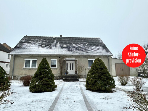 Hausansicht - HORN IMMOBILIEN + freistehendes Einfamilienhaus mit Nebengebäude und schönem Grundstück, ruhige Lage