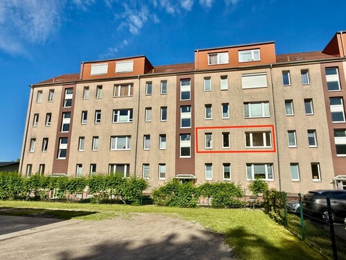 Mehrfamilienhaus - 3 Zimmer Etagenwohnung zum Kaufen in Neubrandenburg