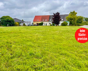 HORN IMMOBILIEN ++ Baugrundstück in Pasewalk, Einfamilienhaus oder zwei Doppelhaushälften