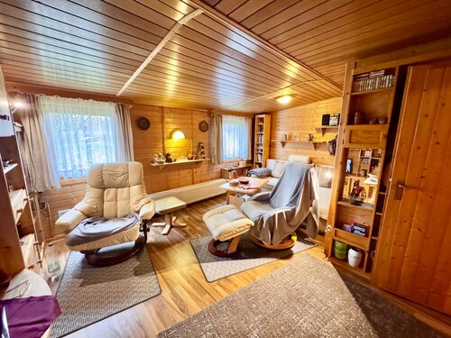 Wohnzimmer - HORN IMMOBILIEN ++ kleines Paradies in landschaftlich reizvoller Lage bei Fürstenberg (Havel)