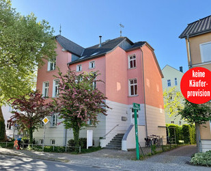 HORN IMMOBILIEN ++ Neubrandenburg, schöne 4-Raum Eigentumswohnung im EG mit Balkon, 2 Parkplätzen und 2 Keller -vermietet-