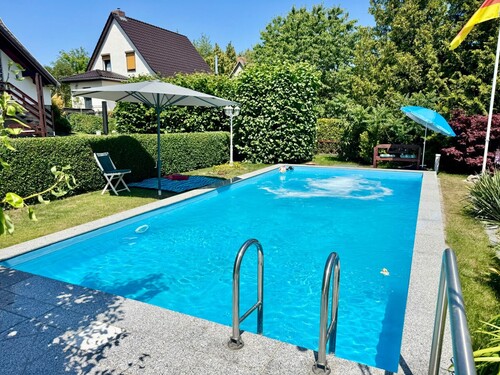 Schwimmpool mit Gegenstromanlage - 