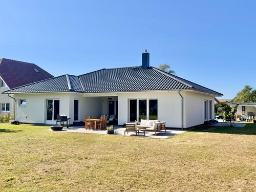 Hausansicht vom Grundstück - 4.5 Zimmer Einfamilienhaus in Sponholz