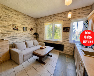HORN IMMOBILIEN ++ Einraumwohnung im Obergeschoss in Grambow – renoviert und mit Blick ins Grüne