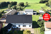 Hausansicht - HORN IMMOBILIEN ++ Pferdefreunde aufgepasst! Großzügiges Einfamilienhaus mit vielen Extras!
