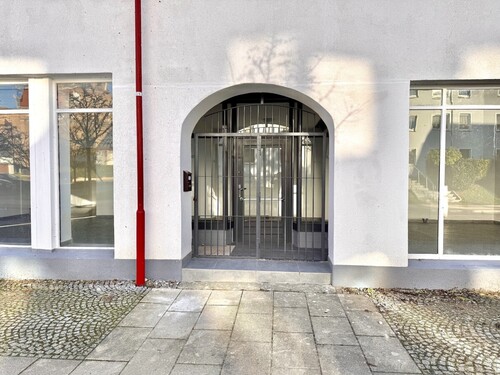 Eingang Geschäftz - 8 Zimmer Wohn- & Geschäftshaus in Gartz (Oder)