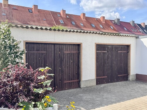 Garage - Reihenendhaus mit 85,00 m&sup2; in Neubrandenburg zum Kaufen