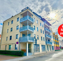 HORN IMMOBILIEN++ Waren (Müritz) am Stadthafen , schöne 3-Raum ETW mit Fahrstuhl, Stellplatz, EBK und Blick auf den Hafen