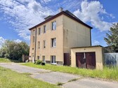 Hausansicht - 11 Zimmer Mehrfamilienhaus, Wohnhaus zum Kaufen in Penkun