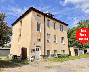 HORN IMMOBILIEN++ Dreifamilienhaus in Penkun mit großem Grundstück