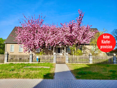 Einfamilienhaus in Gartz - HORN IMMOBILIEN + großzügiges und elegantes Einfamilienhaus mit Einliegerwohnung und Garage in Gartz