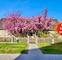 HORN IMMOBILIEN + großzügiges und elegantes Einfamilienhaus mit Einliegerwohnung und Garage in Gartz