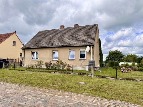 Hausansicht - 4 Zimmer Einfamilienhaus zum Kaufen in Plöwen