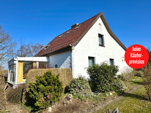 Hausansicht - 5 Zimmer Einfamilienhaus zum Kaufen in Uckerland / Güterberg