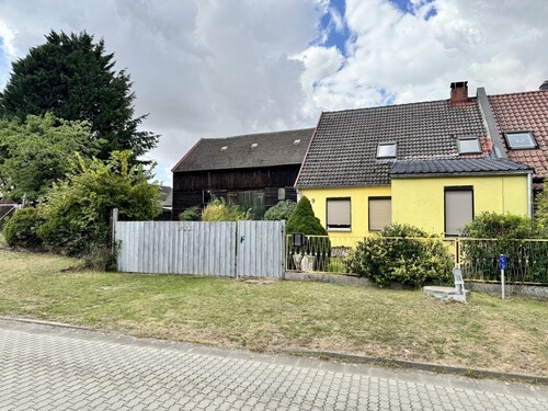 Hausansicht - 3 Zimmer Doppelhaushälfte zum Kaufen in Gartz (Oder) / Hohenreinkendorf
