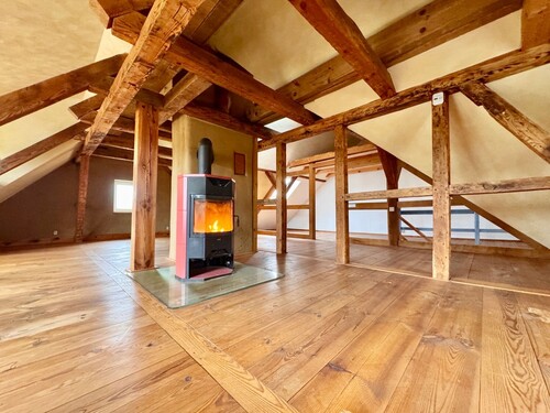 Dachgeschoss mit Kamin - 