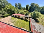 Innenhof mit Nebengebäuden - 