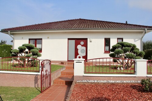 Hausansicht - 4 Zimmer Einfamilienhaus zum Kaufen in Woggersin