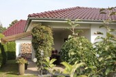 Blick auf die Terrasse - 4 Zimmer Einfamilienhaus in Woggersin