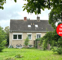 HORN IMMOBILIEN ++ Gellendin bei Anklam, kleine Doppelhaushälfte für fleißige Hände, ruhige Lage - Anklam / Gellendin