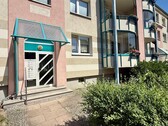Hauseingang - 3 Zimmer Erdgeschoßwohnung in Neubrandenburg