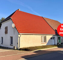 HORN IMMOBILIEN ++ Woggersin bei Neubrandenburg, Doppelhaushälfte mit großem Grundstück