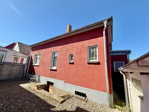 Rückseite - 6 Zimmer Einfamilienhaus in Neubrandenburg