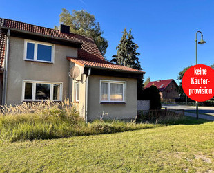 HORN IMMOBILIEN++ Doppelhaushälfte in Rossow, sanierungsbedürftig mit kleinem Garten